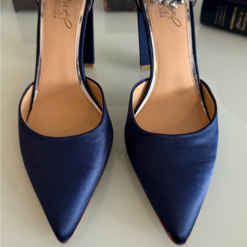 Jewel Badgley Mischka Ollie Pointed Toe Ankle Strap Pump - Picture 8 of 8
